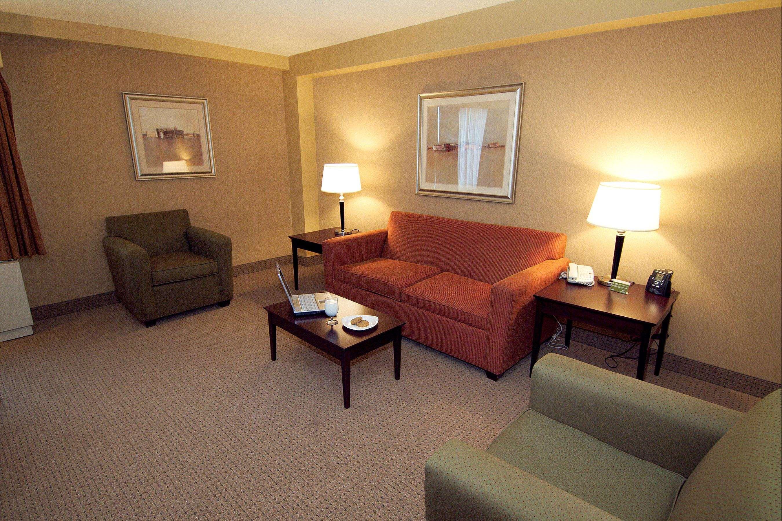 Отель Doubletree By Hilton Pittsburgh Airport Moon Township Экстерьер фото