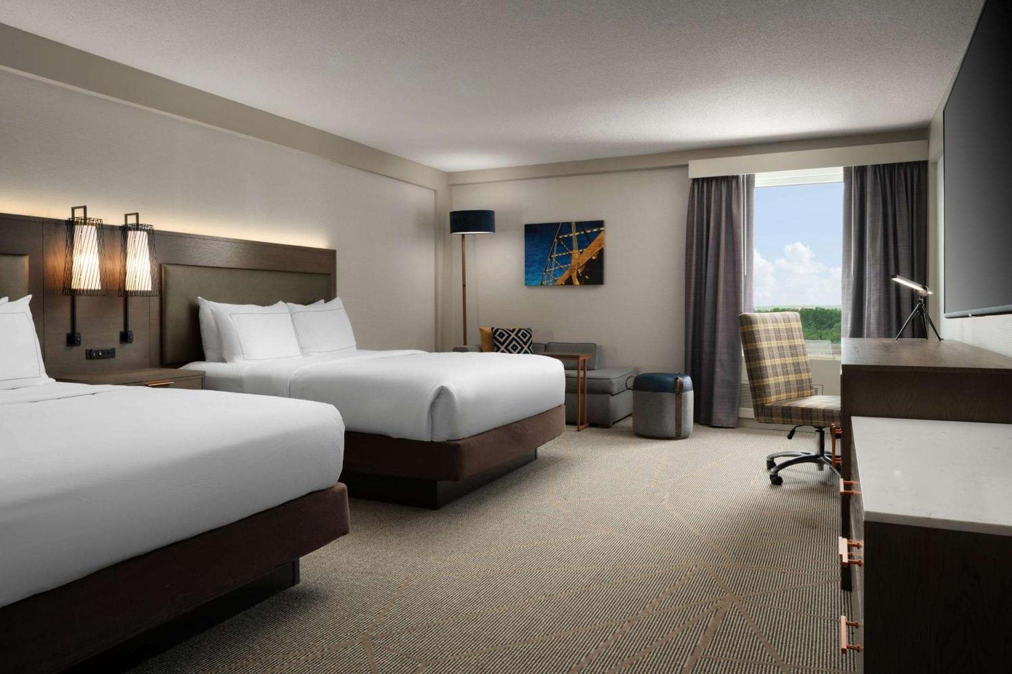 Отель Doubletree By Hilton Pittsburgh Airport Moon Township Экстерьер фото